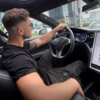 Андрей Макаров